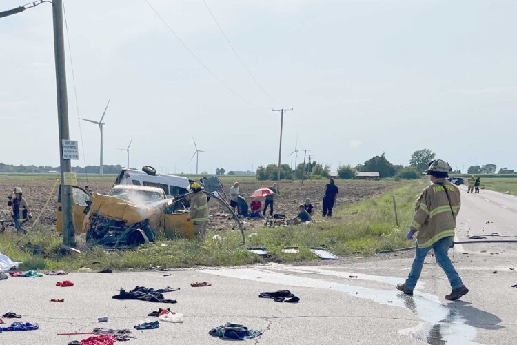 Six dead after truck hits van carrying Amish group